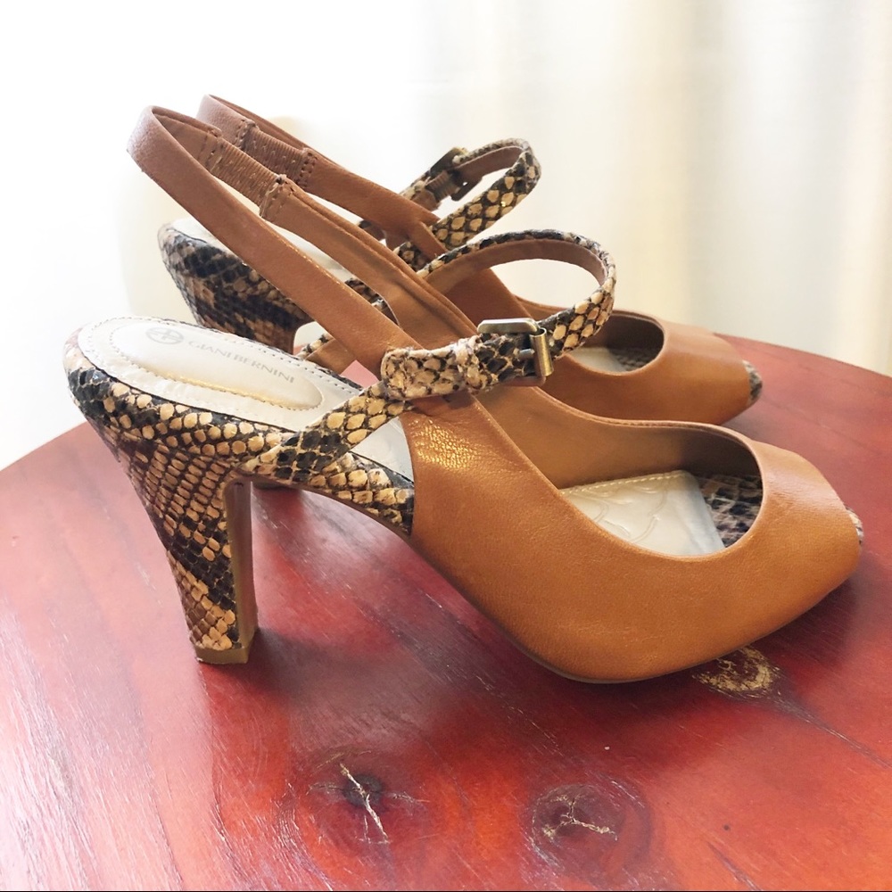 Giani Bernini Brown Snakeskin Peep-Toe Heels - 6M